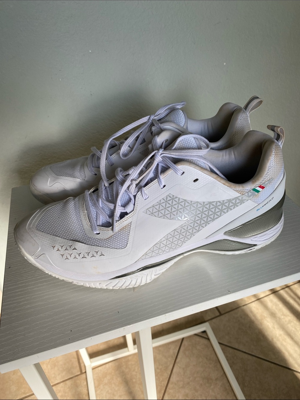 Diadora White Athletic Sneakers with Subtle Black Insole size 13